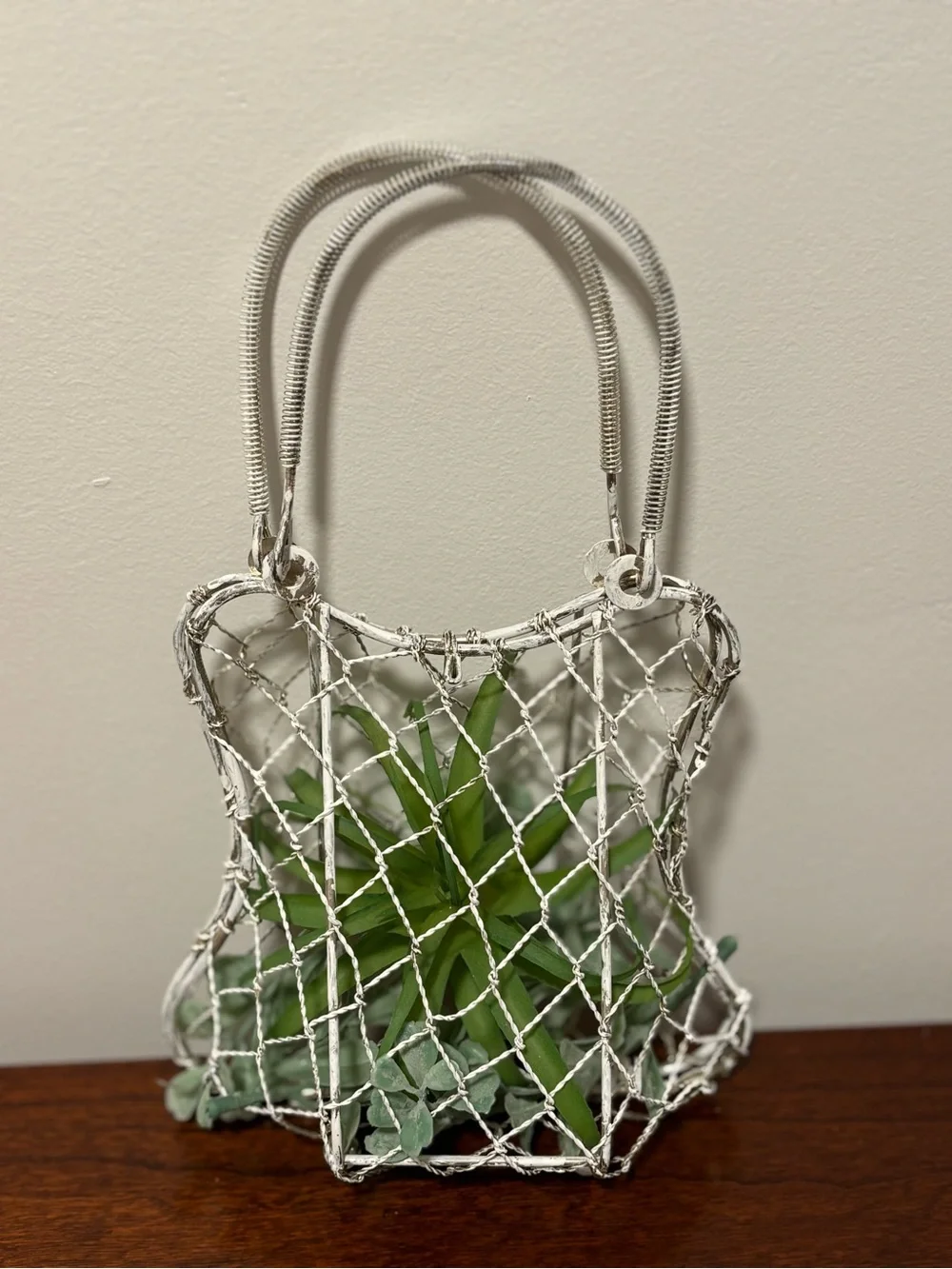 Vintage Silver-Tone Wire Mesh Handbag Basket Planter / Decorative Floral Holder